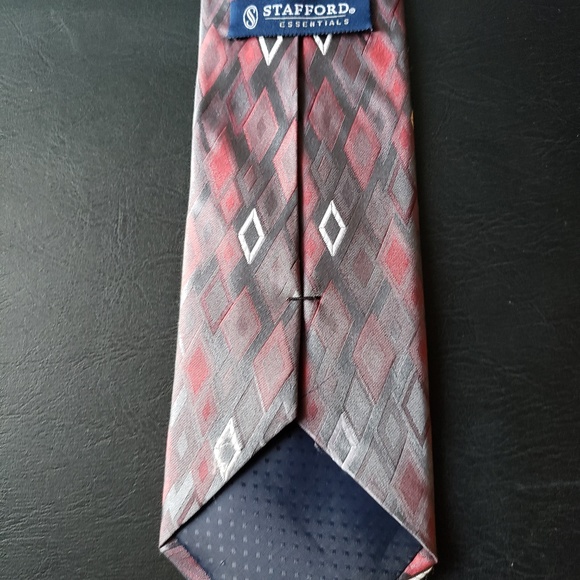 Stafford men's 100% silk tie - Picture 2 of 2